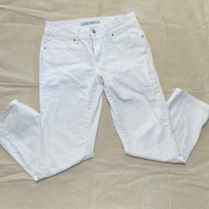 White Levi jeans Mid Rise Ankle Skinny size 6